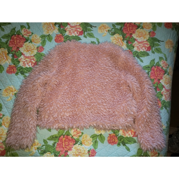 Pink fluffy jacket - Picture 2 of 3